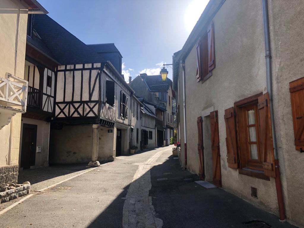 Agreable Maison Au Centre D'Arreau Pour 8 Pers Exterior foto